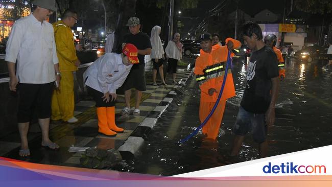 Hujan Bikin Genangan di Kota Semarang, Walkot: Pompa Semua Sudah Maksimal