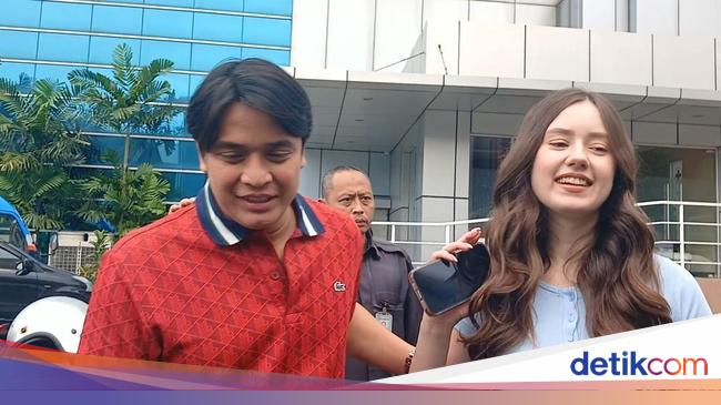 Billy Syahputra Ngeles Terus soal Kabar Sudah Nikahi Vika Kolesnaya