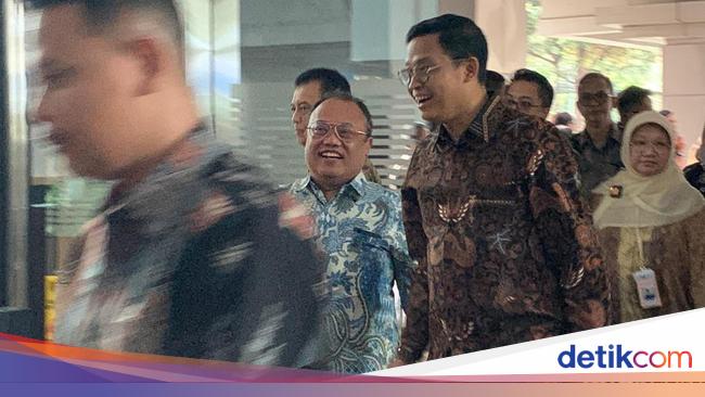Dirjen Pajak Pilihan Prabowo Tiba di Kemenkeu, Siap Dilantik Sri Mulyani