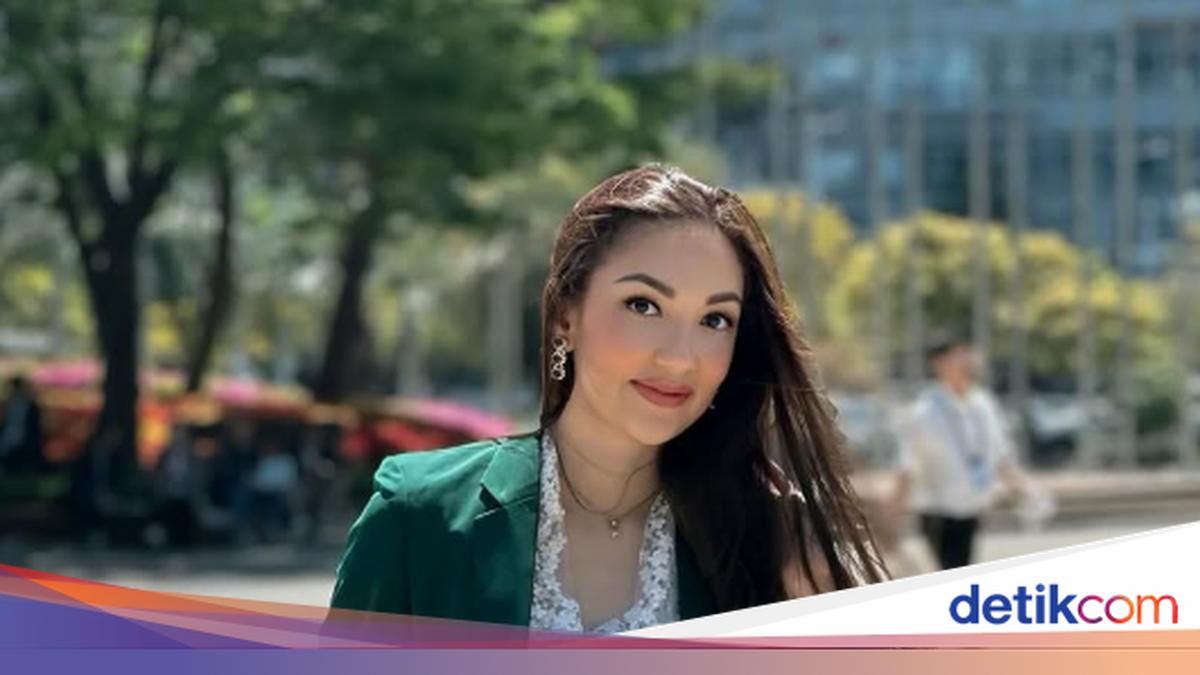 Ghina Raihanah Jebolan Puteri Indonesia yang Senang Q-time Bareng Keluarga