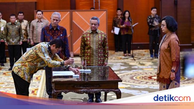 Momen Sri Mulyani Lantik Dirjen Bea Cukai-Dirjen Pajak Pilihan Prabowo
