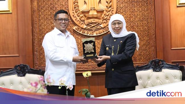 Kunjungi Khofifah, Andra Soni Dorong Kerja Sama Bank Banten dan Bank Jatim