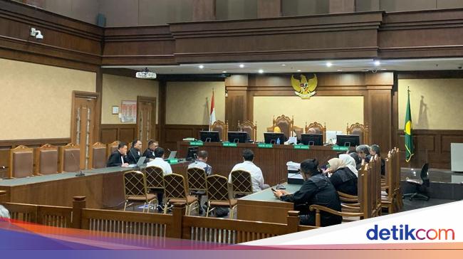 Putusan Ringan Kasus Korupsi APD Covid Padahal Negara Tekor Rp 319 M