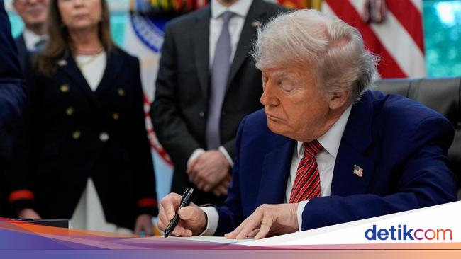 Walmart-Adidas Bakal Naikkan Harga Jual Gegara Tarif Trump