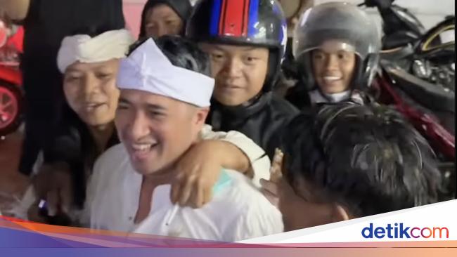 Irfan Hakim & Bobotoh: Persib Bandung Victory Celebration