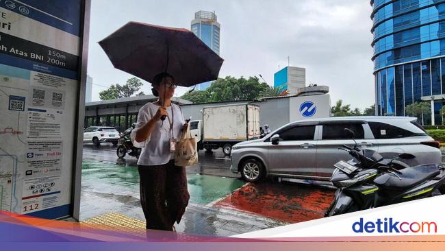 Cuaca Ekstrem Masih Payungi Jakarta
