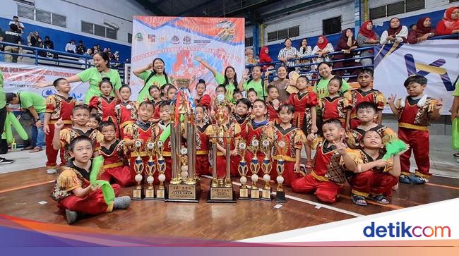 Marching Band TKK 3 PENABUR Borong Piala Presiden-Gubernur Jabar 2025