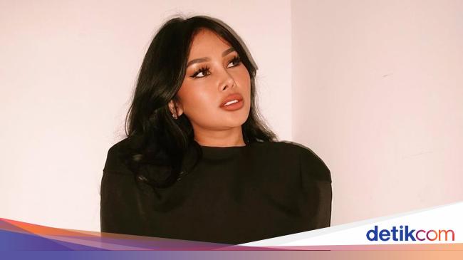 Mutia Ayu Buka Suara Soal Karya Glenn Fredly: Boleh Nyanyikan Asal Izin Manajemen