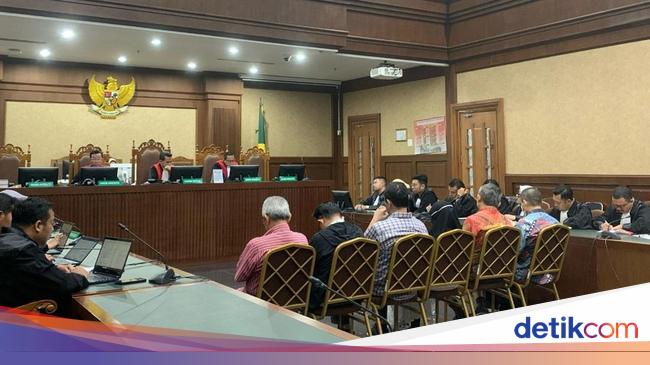 Hakim: Pidana Cuci dan Lebur Emas Juga Tanggung Jawab Direksi PT Antam