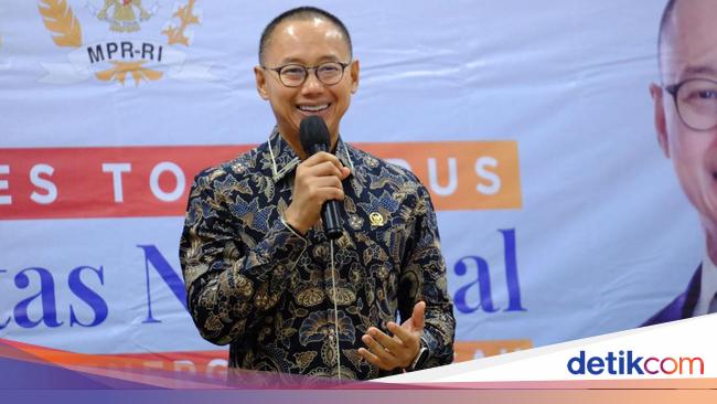 Soal Usia Pensiun ASN, Waka MPR Singgung Urgensi Regenerasi Pegawai
