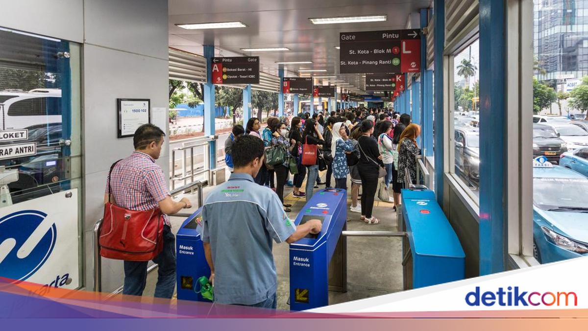Pemprov DKI Gratiskan TransJakarta, MRT hingga LRT 31 Desember dan 1 Januari