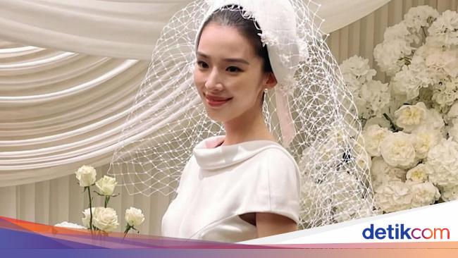 Momen Pernikahan Irene Kim yang Memukau: Gaun Pendek Jadi Sorotan!
