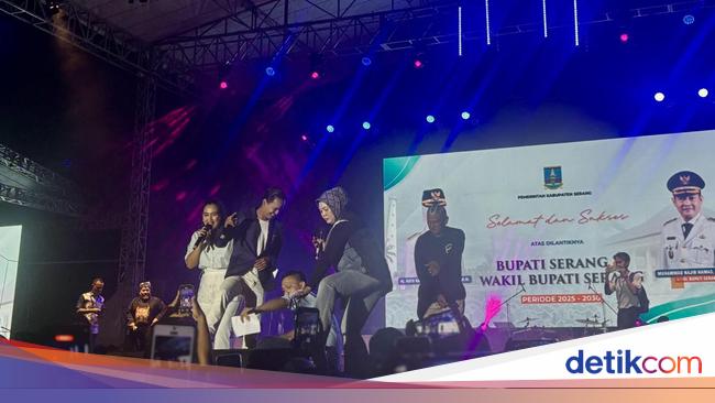 Bupati-Wabup Serang Gelar Pesta Bahagia Bersama Rakyat, Banyak Artis-Hadiah