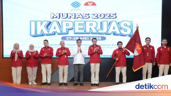 Menaker Yassierli Minta Ikaperjasi Jaring Aspirasi Pencari Kerja