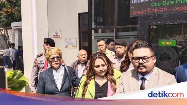 Ridwan Kamil Kembali Tak Hadir dalam Sidang Gugatan Lisa Mariana