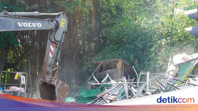 89 Bangunan Liar di Jalan Raya Bogor Ditertibkan, Termasuk Pos Ormas