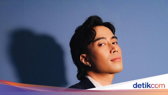 Lagi di Malaysia, Vidi Aldiano Minta Doa: Kuat, Kuat, Kuat!