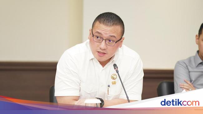 Dukung Bentuk BUMD Parkir, Kenneth DPRD DKI: Tak Boleh Ada Kolusi-Nepotisme