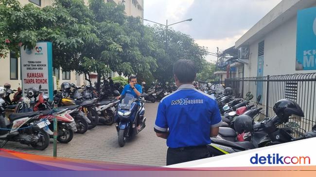 Tak Lagi Dikelola Ormas PP, Parkir RSUD Tangsel Kini Diawasi CCTV 24 Jam