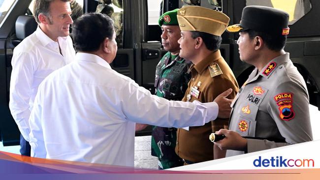 Akrab! Saat Prabowo Tepuk Bahu Gubernur Jateng Luthfi di Depan Macron