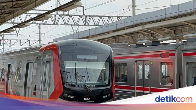 Oh Begini Rasanya Naik KRL Baru Made in China dari Manggarai ke Bogor