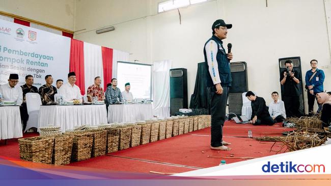 Kemensos Latih Warga Wonosobo Produksi Anyaman untuk Pasar Ekspor
