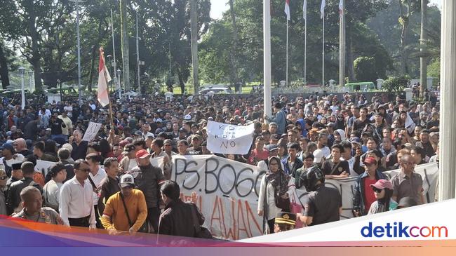 Pedagang Long March ke Balai Kota Bogor, Protes soal Revitalisasi Pasar