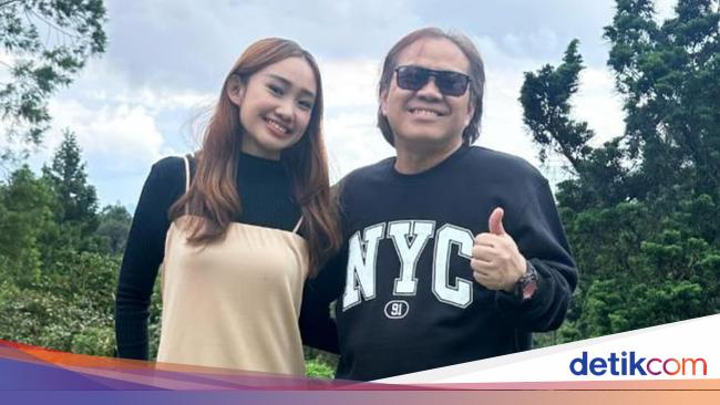 Jimma Hariesda Senang-senang Bareng Anak di Lagu Baru