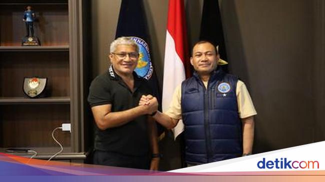 Gerakan Pesta Rakyat, BNNP Kepri Gandeng Warga Musnahkan Barbuk 2,11 Ton Sabu