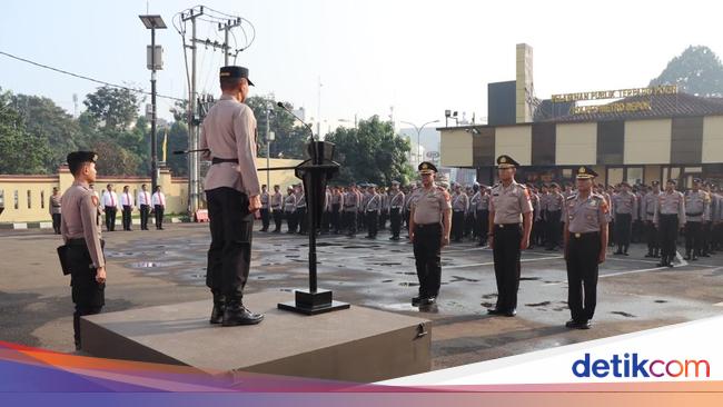 3 Polisi Depok Naik Pangkat, Maskot 'Jaguar' Winam Agus Jadi Kompol