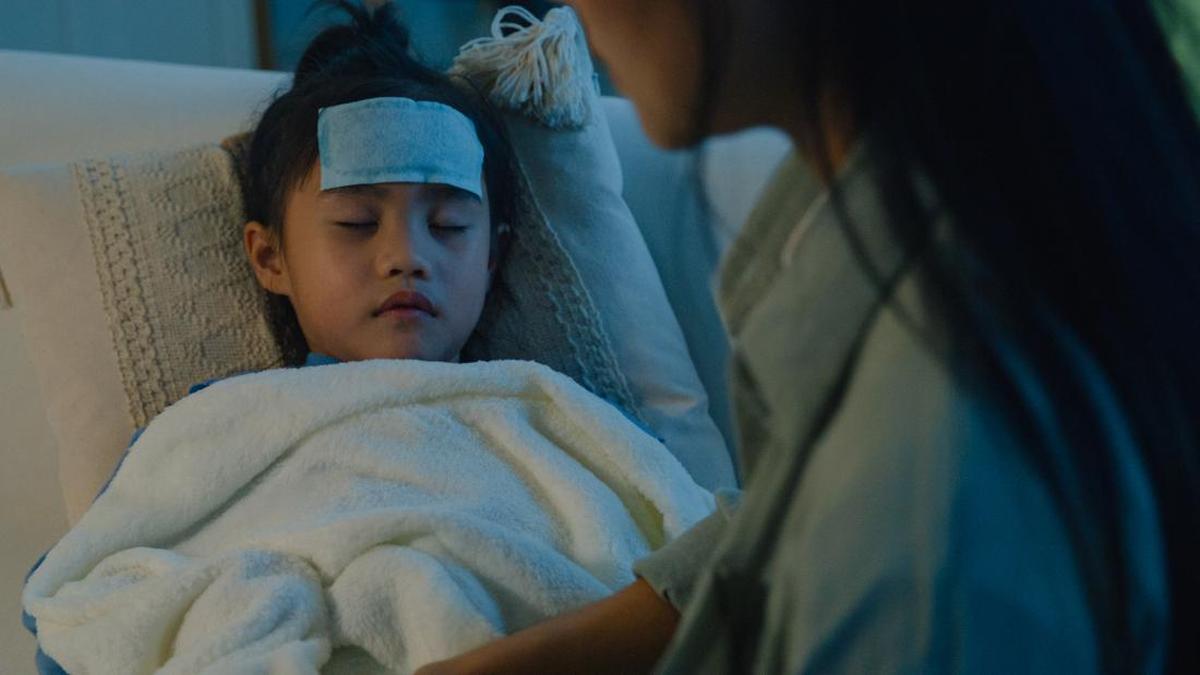 Dokter Spesialis Kardiologi Anak Dr. Rizky Adriansyah berharap para orang tua dapat waspada dengan demam rematik. Ia pun memberikan gambaran perbedaannya.