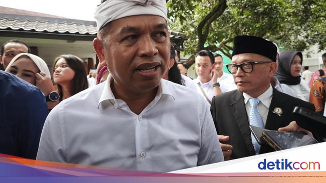 WOW! Kelas SMA di Jabar Isi 50 Siswa? Tenang, Ada AC Kok!