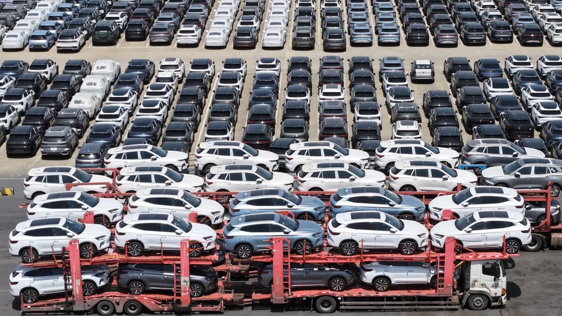 Mobil listrik China terparkir di pameran otomotif Shanghai dengan teknologi baterai canggih