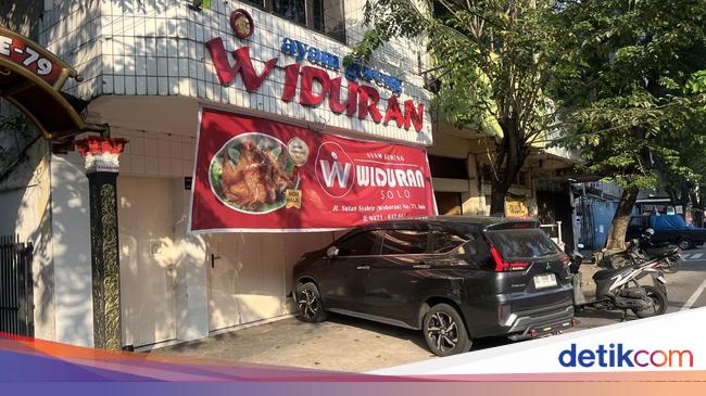 Suasana Warung Ayam Goreng Widuran Solo Terkini Usai Diizinkan Buka Lagi