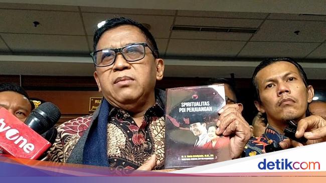 Cerita Hasto di Rutan: Tirakat Bikin Buku hingga Akrab Sesama Tahanan