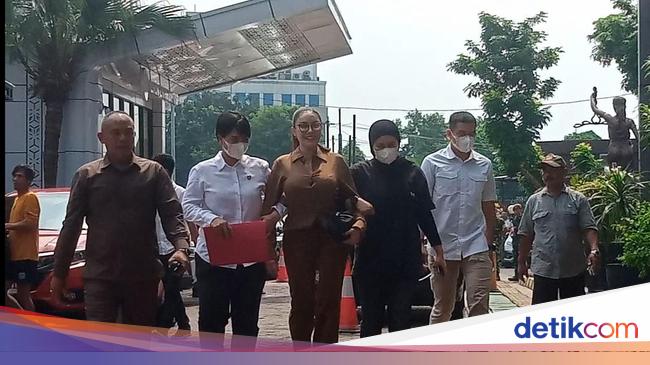 Nikita Mirzani Ditahan di Rutan Pondok Bambu, Asistennya di Cipinang
