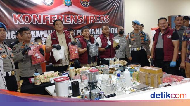 Polisi Bongkar Minilab Narkoba di Apartemen Kawasan Harbour Bay Batam