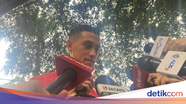 Bertemu di Kertanegara, Jay Idzes Ungkap Prabowo Bangga ke Timnas Indonesia