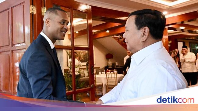 Kluivert Merasa Terhormat Diundang Prabowo Makan Siang: Kami Terima Kasih