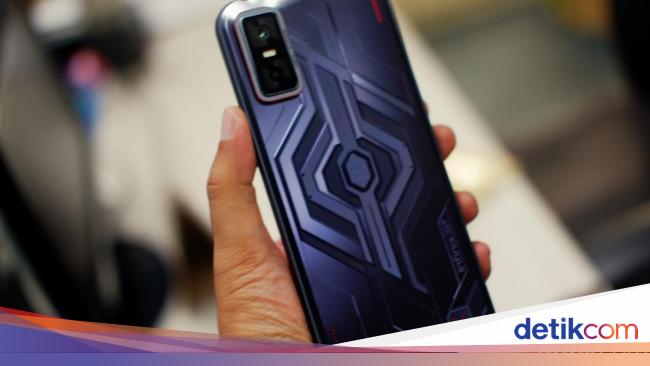 Unboxing Infinix GT 30 Pro: HP Gaming Rp 3 Jutaan Desain Futuristik