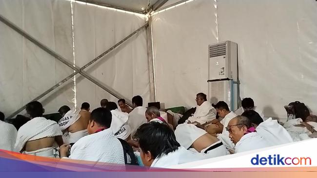 Kemenag Jelaskan Penyebab Jemaah RI Wukuf di Tenda Cadangan Saudi