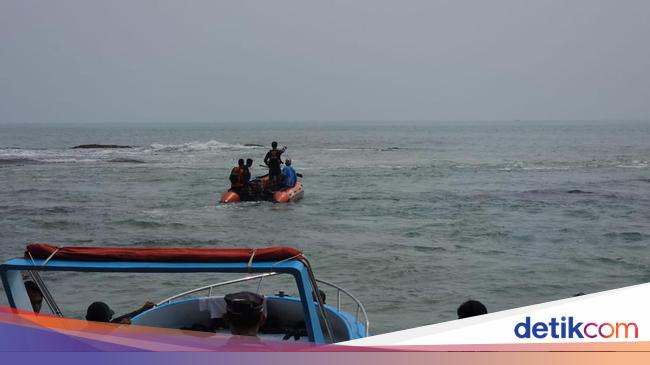 Bocah 10 Tahun Terseret Arus di Pantai Anyer