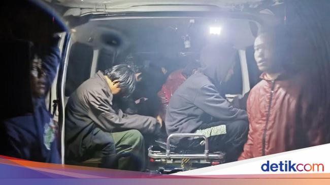 Belasan Pendaki Gunung Lawu Sempat Hilang Kontak saat Mendaki Via Jalur Ilegal