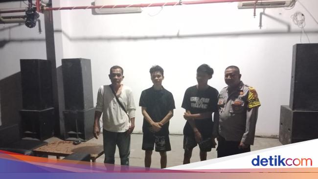 Polisi Gerebek Tempat Karaoke Tak Berizin di Basement Mal Ciputat