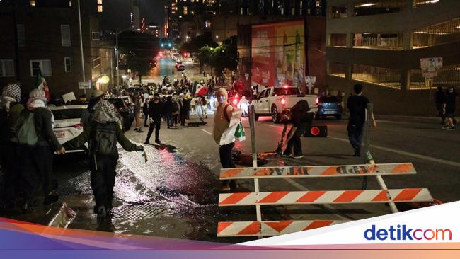 Unjuk Rasa Imigran Memanas di LA hingga California Tuding Trump 'Gila'