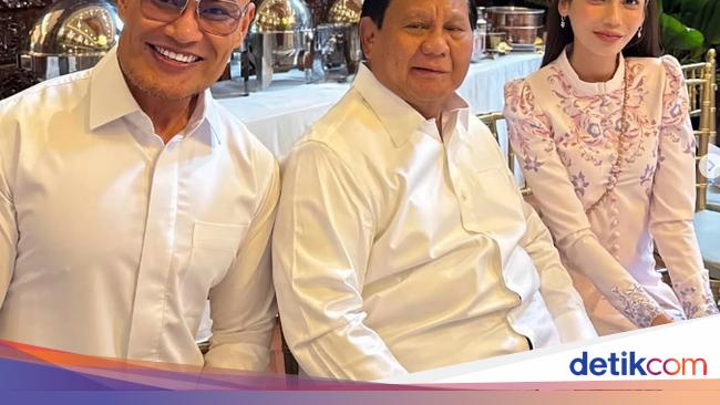 Cuan! Deddy Corbuzier Kini Punya Bisnis Nasi Padang dan Bakery