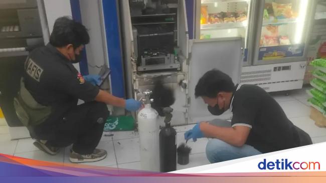 Aksi Gagal Maling Kuras Duit di ATM Depok Berakhir Gondol Rokok