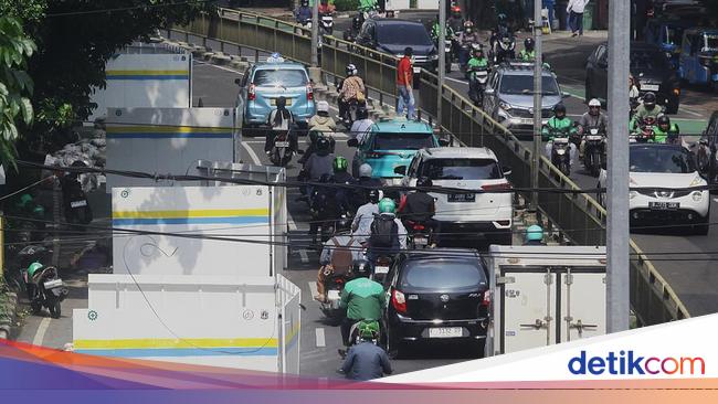 Ada Perbaikan Jaringan Utilitas di Tebet Jaksel, Warga Diminta Sabar