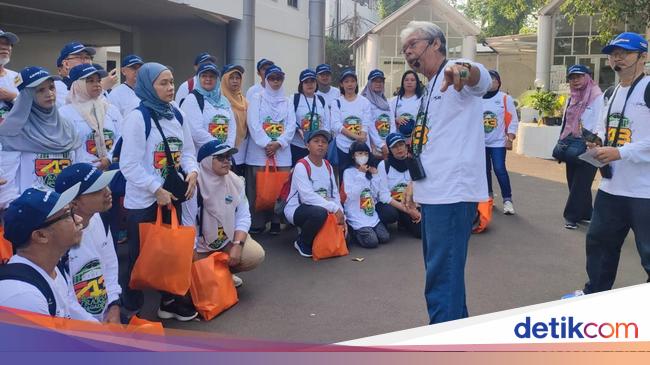 Kala Polantas Bogor Culik Pedagang Rujak Bebek untuk Megawati
