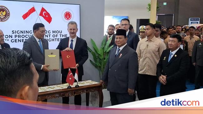 Disaksikan Prabowo, RI dan Turki Teken MoU Pengembangan Jet Tempur